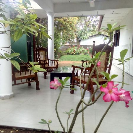 Ceylon Hostel-Galle 乌纳瓦图纳 外观 照片