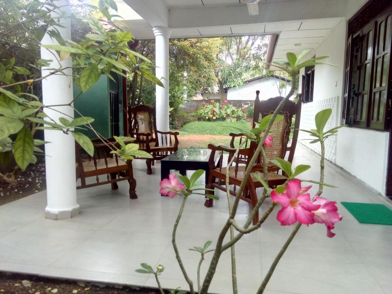 Ceylon Hostel-Galle 乌纳瓦图纳 外观 照片